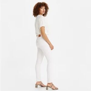 {Levi’s} White Jeans